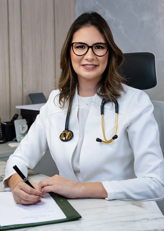 Dra. Lara Andrade Geriatra